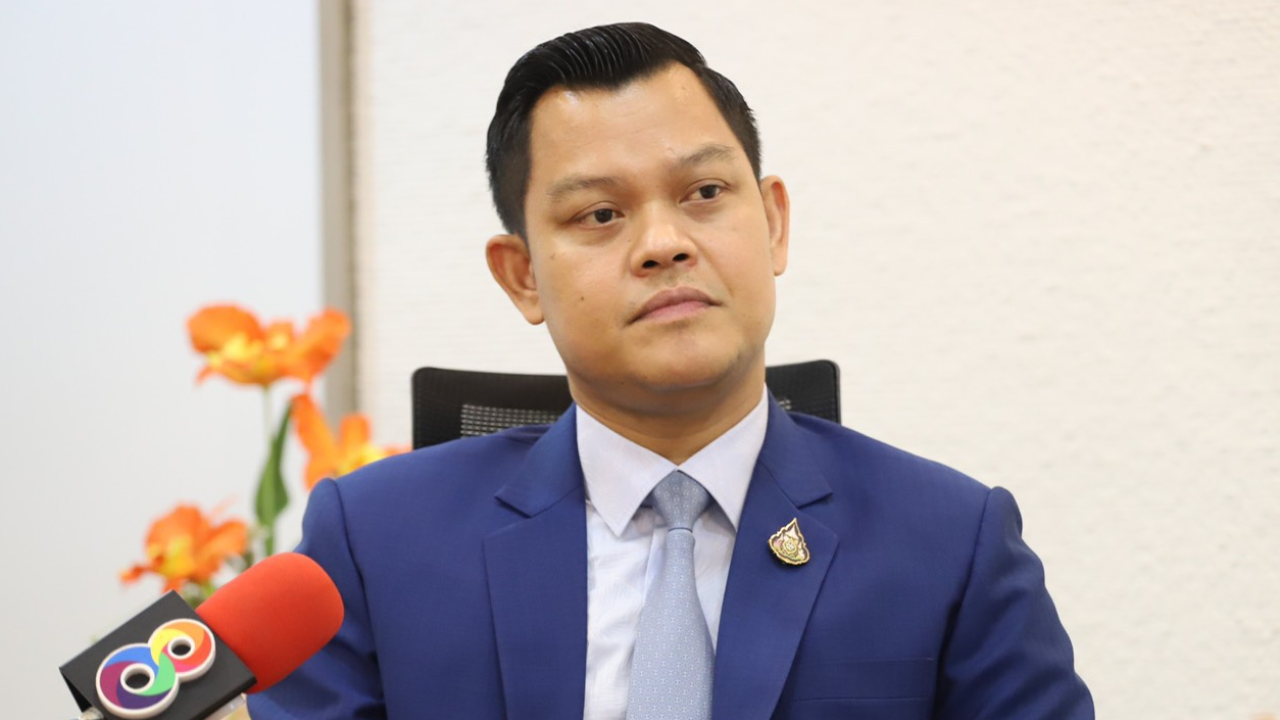“ธนกร” เหน็บ ”วัฒนา” เอาเวลาไปเตรียมใจคดีทุจริตบ้านเอื้ออาทร ดีกว่า