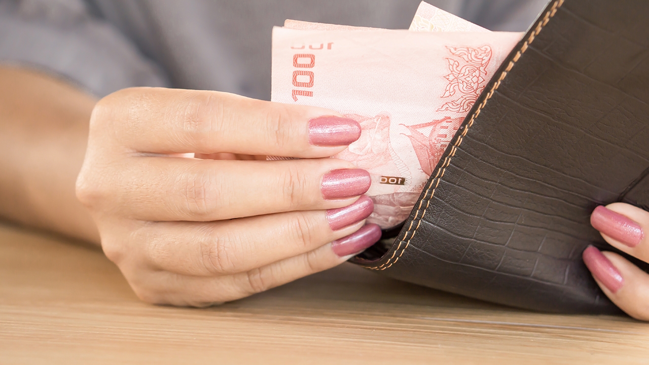 เพิ่มรายได้-ลดดอกเบี้ย “ประยุทธ์” ทิ้งไพ่ตายแก้ปมหนี้ประชาชน