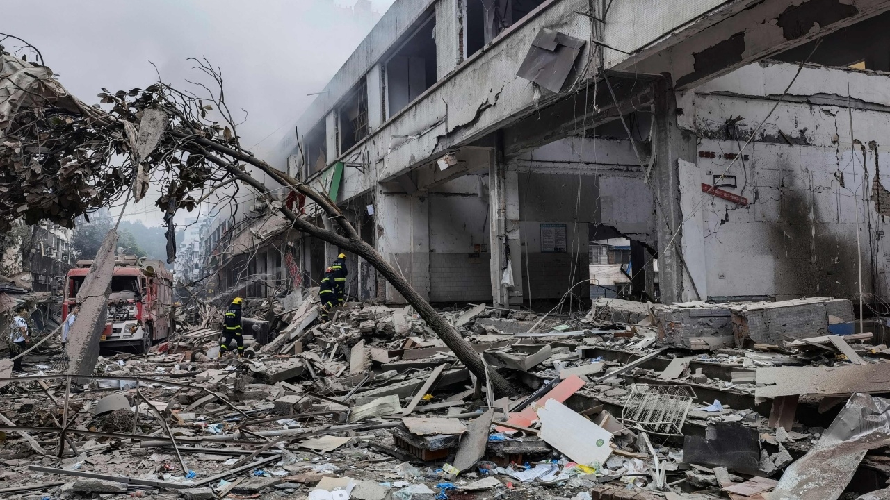 ท่อแก๊สระเบิดสนั่นเมืองในหูเป่ย ดับแล้ว 12 ศพเจ็บอีกนับร้อย