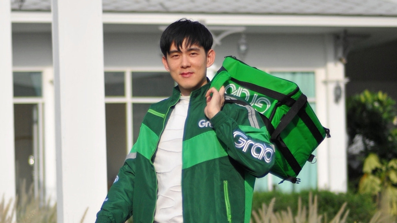 โควิด-19 ทำชีวิตเปลี่ยน "อ๊อฟ ศุภณัฐ" ผันตัวเป็นหนุ่มไรเดอร์ เผยเหตุติดเกมหนัก