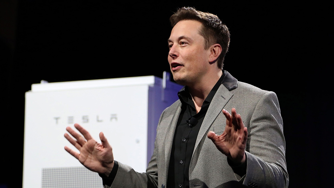 อีลอน มัสก์ บอกใบ้ Tesla มีโอกาสรับ Bitcoin อีกครั้ง หากใช้พลังงานสะอาด