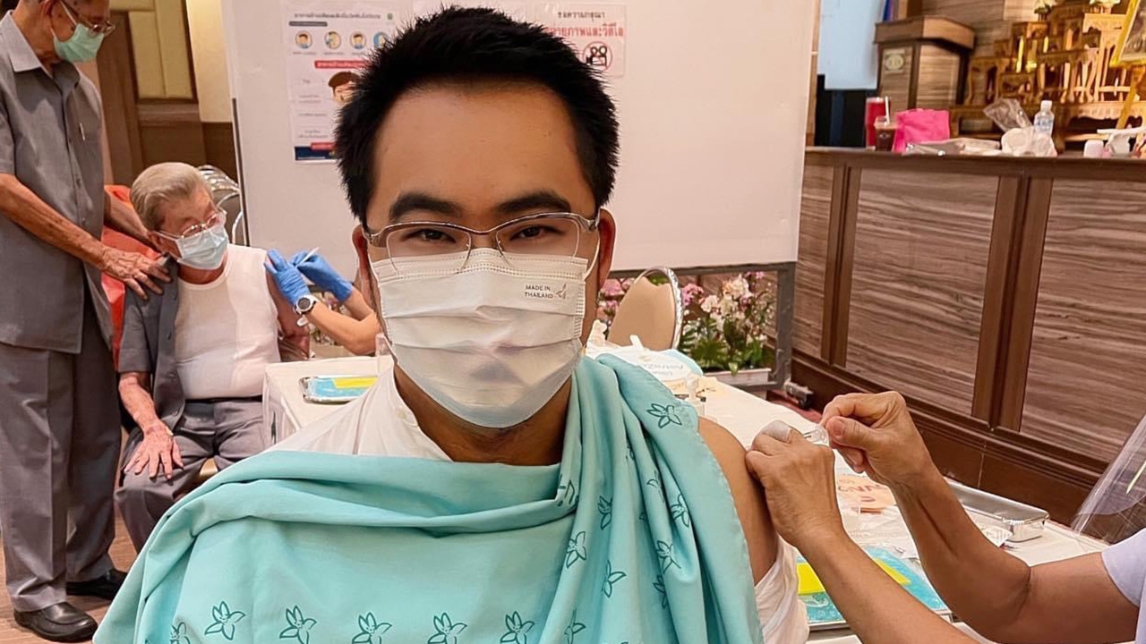 "พลภูมิ" อัด รัฐ ผิดพลาด หลังเลื่อนฉีดวัคซีนโควิด-19 ผู้ประกันตน ม.33