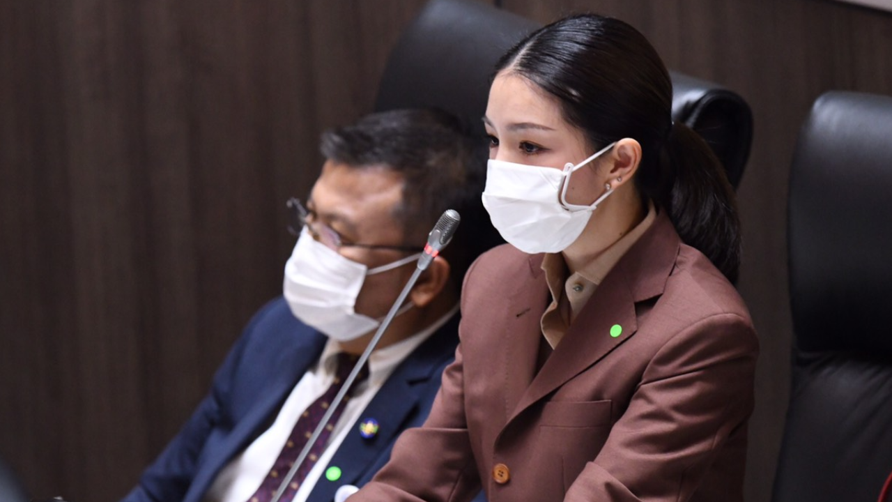 "มาดามเดียร์" โต้ "ภูมิใจไทย" ไร้ส่วนได้เสีย แฉ สธ.ใช้งบฯแก้โควิด-19 ช้า