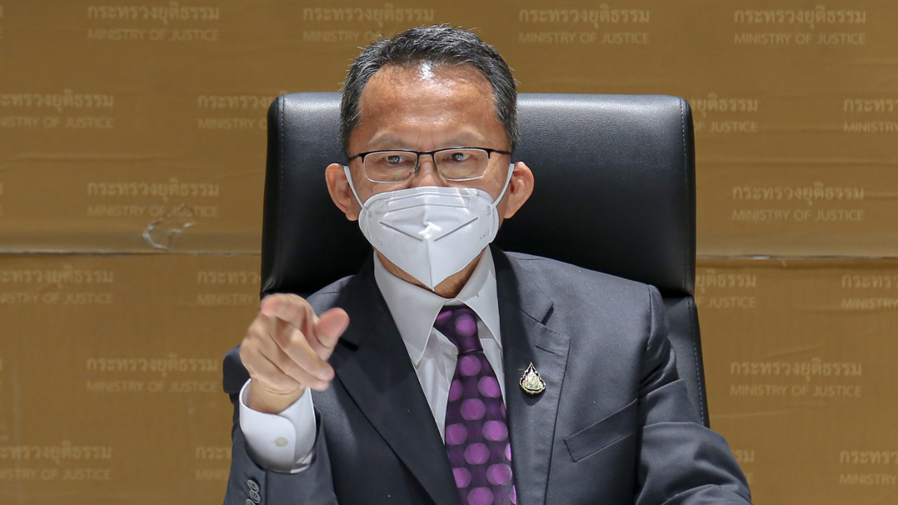 รมว.ยุติธรรม ยัน รบ.ให้ความสำคัญ ปราบยาเสพติด วอน ปชช.ช่วยเป็นหูเป็นตา