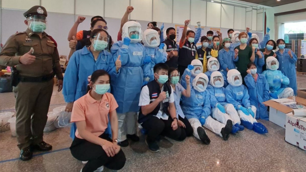 ส่งผู้ป่วย 2 คนสุดท้ายกลับบ้าน เตรียมปิด รพ.สนามเชียงใหม่