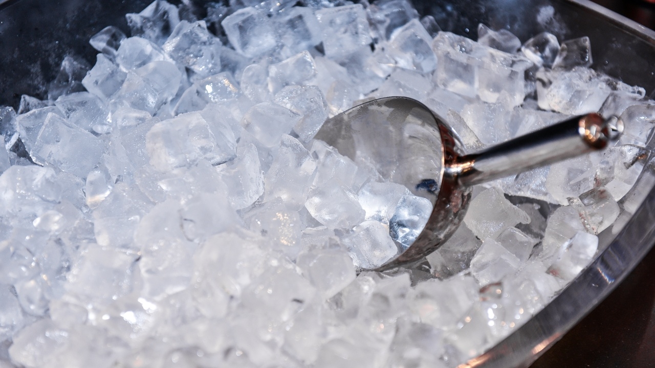 กรมอนามัย ห่วงโควิดโรงงานน้ำแข็งทำเสี่ยง แนะใช้น้ำแข็งถุงปิดสนิทผ่าน GMP