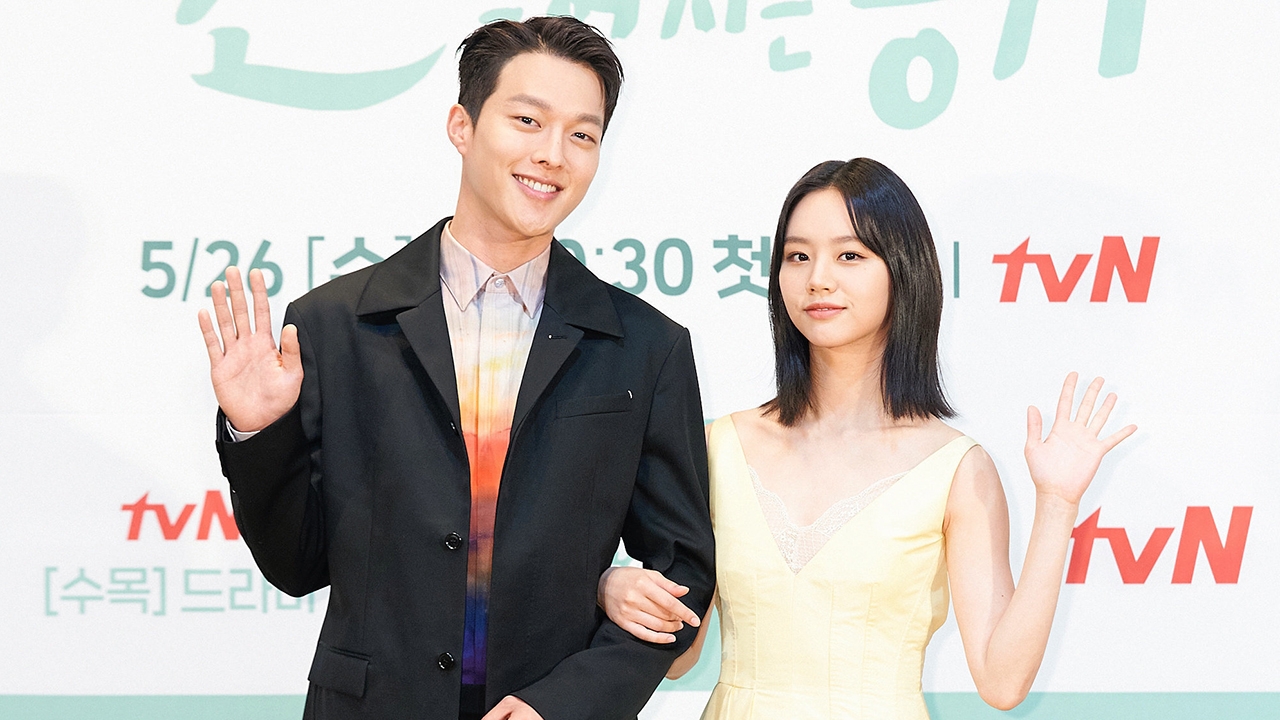 พระนางฮอต "จางกียง-ฮเยริ" นำทีมเผยความประทับใจ ซีรีส์มาแรง "My Roommate is a Gumiho"