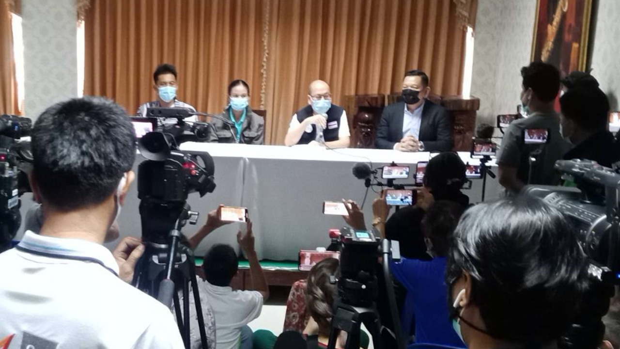 เปิดตัวทีมทนายแม่ชมพู่ อัจฉริยะ นั่งที่ปรึกษา ยันไม่ใช่ศึกทนายความ