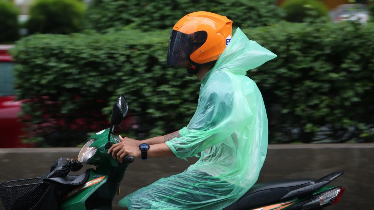 สภาพอากาศวันนี้ ทั่วไทยมีฝนฟ้าคะนอง ตกหนักภาคตะวันออก-ใต้