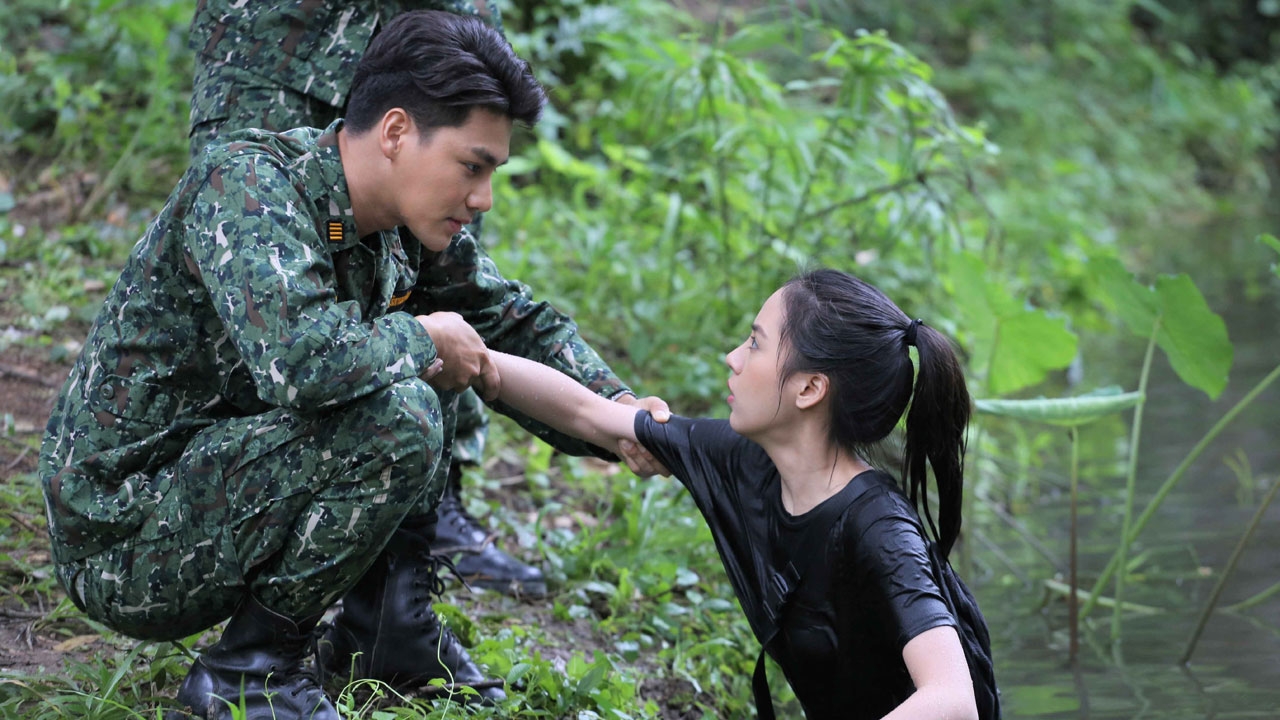 แก่นแก้ว EP.2 "ลูกแก้ว" เจอศึกรอบด้านทั้ง "ศรัณ" และ "แน๊ตตี้" คู่ปรับเก่า