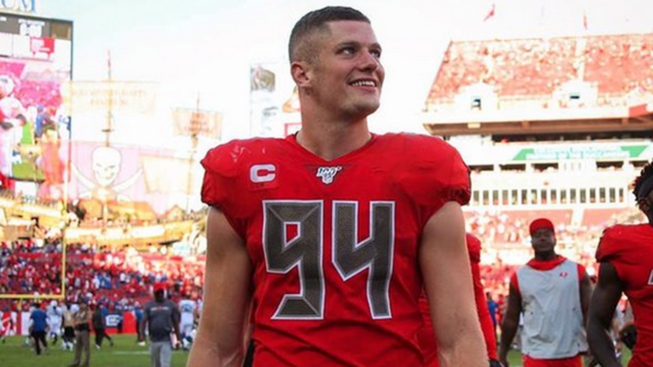 ทุกเพศเท่าเทียม "คาร์ล นาสซิบ" ผู้เล่น NFL ประกาศเปิดตัวเป็นเกย์