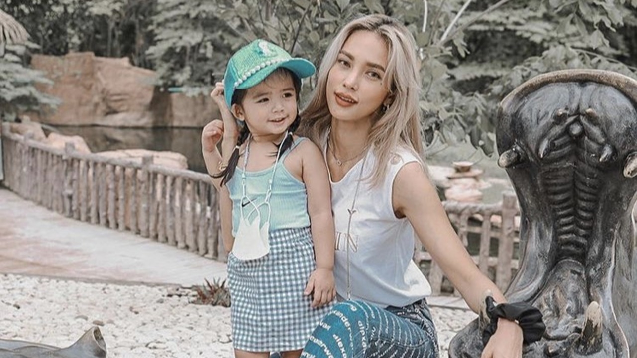 อุ้ม ลักขณา ปิดอู่ถาวร จบที่ น้องดิสนีย์ ไม่คิดมีลูกอีก