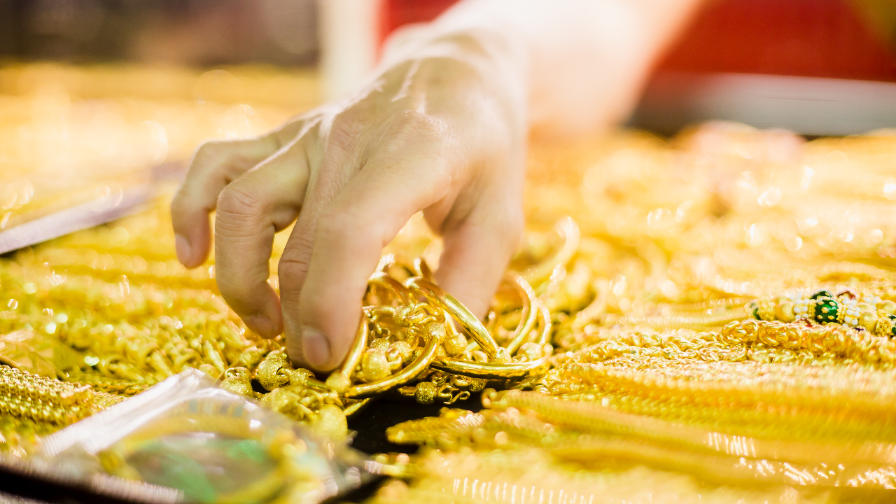 ราคาทองวันนี้ 24/6/64 ล่าสุด ลด 50 บาท "ทองรูปพรรณ" ขายบาทละ 27,350