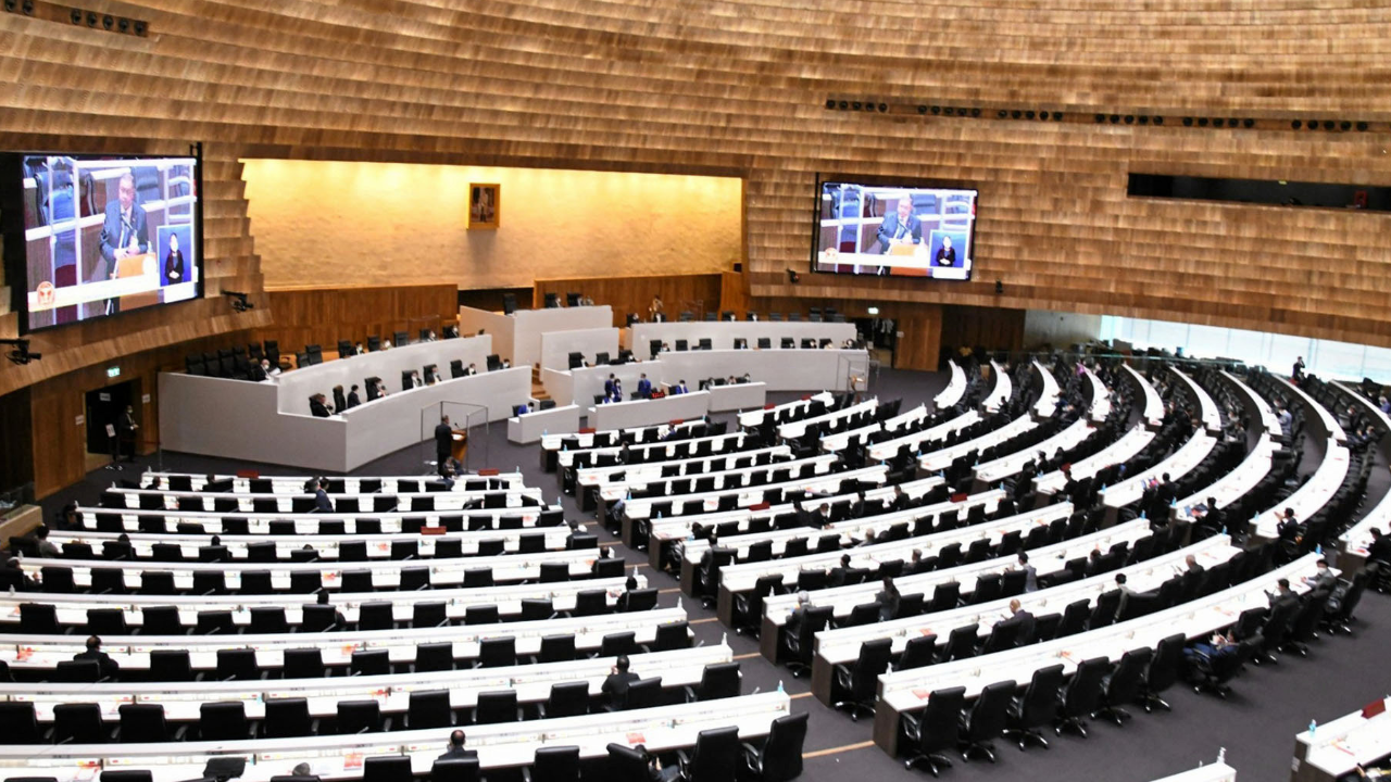 สรุปอภิปรายร่างแก้ไขรัฐธรรมนูญ 13 ฉบับวันแรกตั้งแต่เช้ายันค่ำ