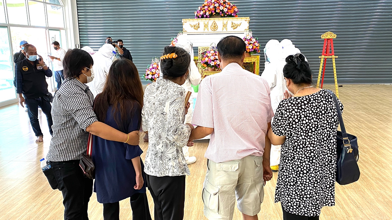 พ่อหนุ่มเซเว่นเศร้า เพิ่งเสียภรรยา ลูกชายก็มาโดนยิง บอกถ้ามาขอขมาก็อโหสิ