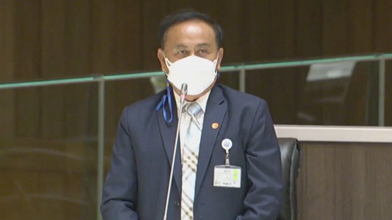 "พีระเพชร" ส.ส.ตัวอย่าง หามส่ง รพ.หลังฉีดวัคซีนโควิด ยังมาโหวตร่างรัฐธรรมนูญ