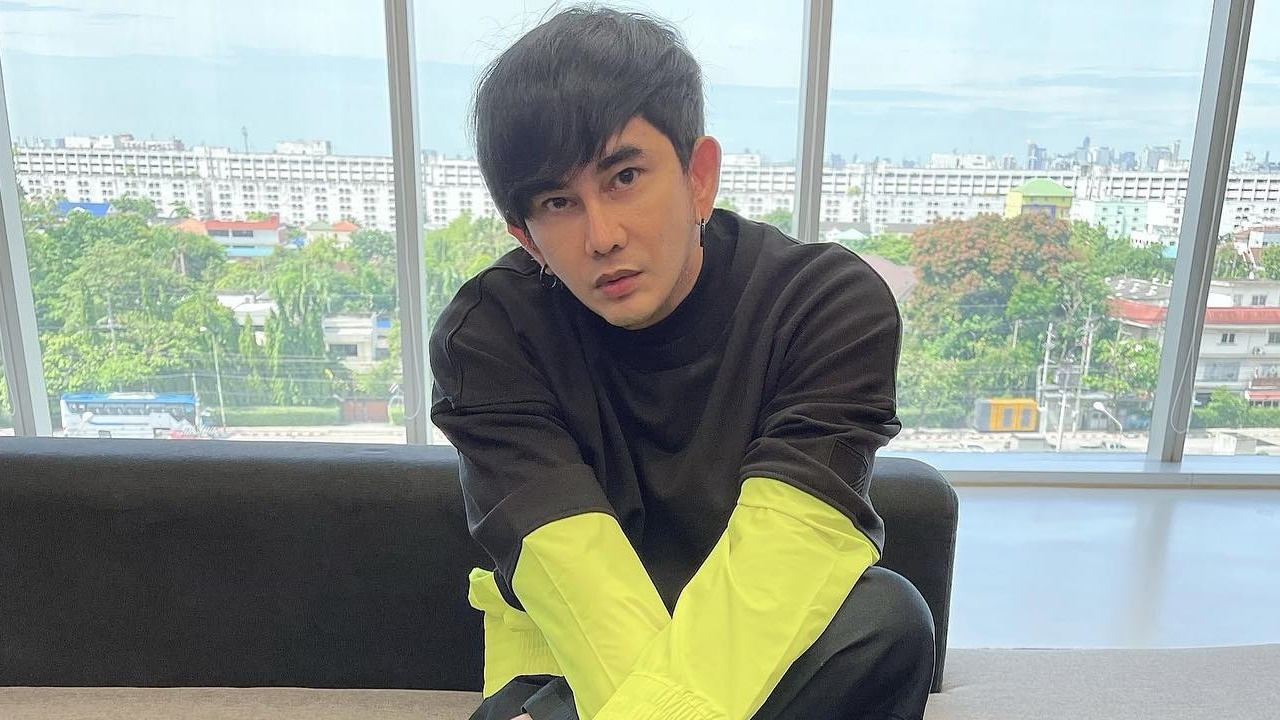 พชร์ อานนท์ โพสต์ไอจีหลังประกาศลาออกพิธีกร ไม่รับคำขอโทษ เอาเงินเท่านั้น