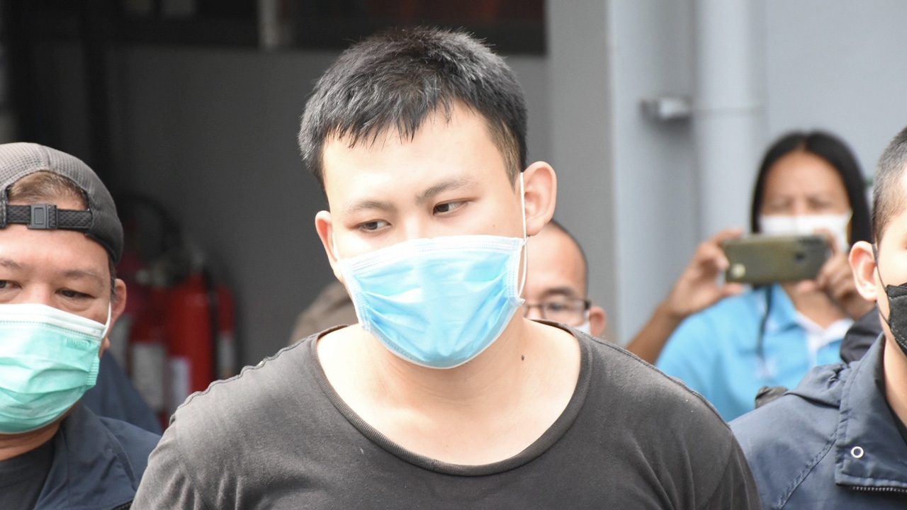 ตร.ส่ง "กวิน" ยิง 2 ศพฝากขัง พ่อแม่ขอโทษแทนลูก เผยป่วย PTSD หลังปลดทหาร