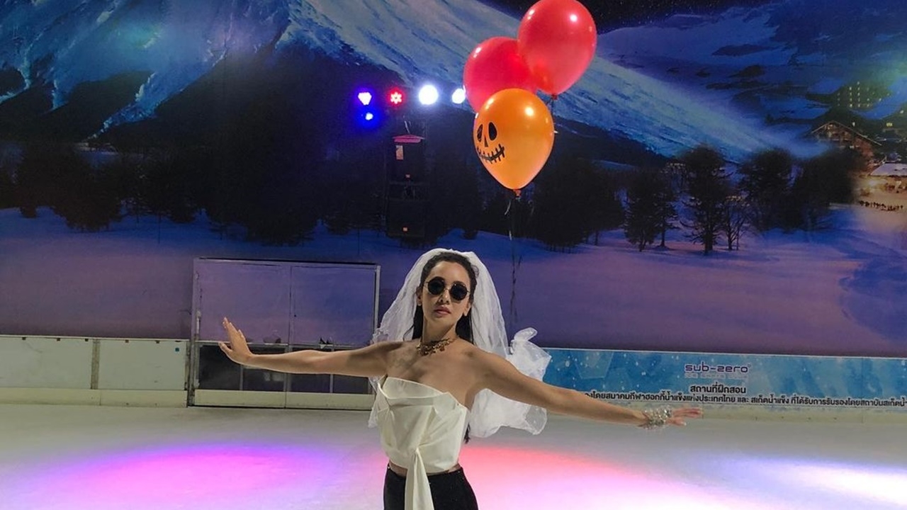 ส่องแฟชั่นเล่นสเกต นุ่น วรนุช ครบทุกแนว เท่ เซ็กซี่ ฟรุ้งฟริ้ง 