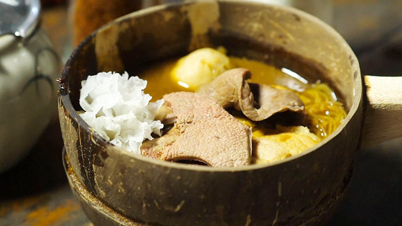 “ก๋วยเตี๋ยวเรือกะลาลุงเผ่า” ร้านเด็ดประจำ จ.นครนายก