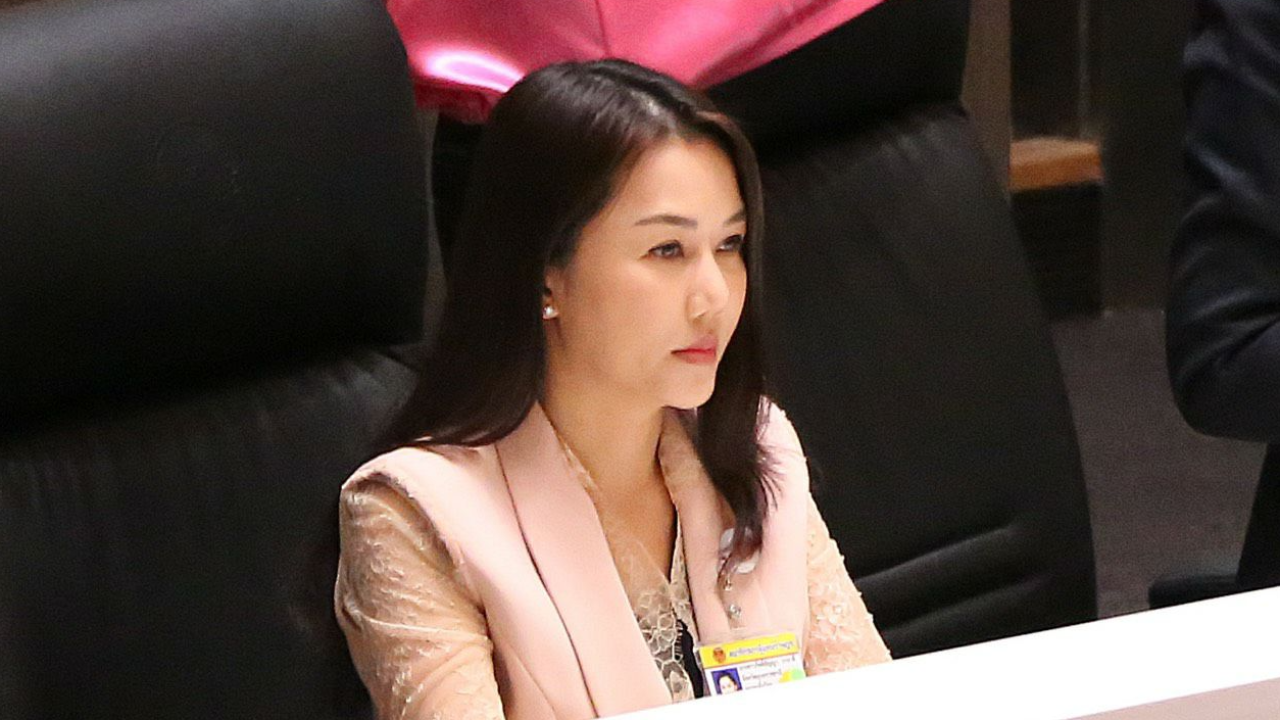  เพื่อไทย ซัด “บิ๊กตู่” ล้มเหลว เหตุไม่ฟังคำเตือน เชื่อ รัฐบาลไปไม่รอด