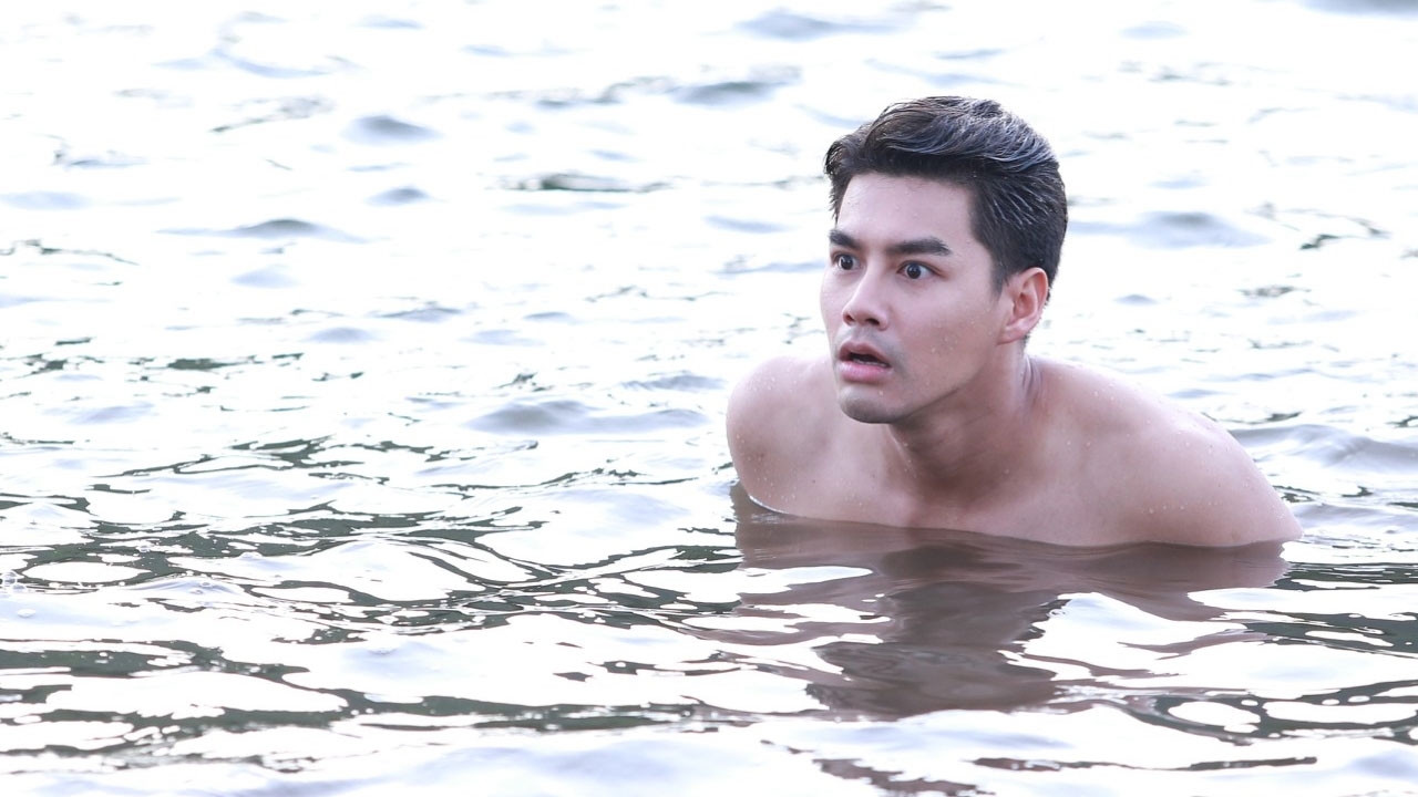 เพ็ชร ฐกฤต หวิดโป๊โชว์ ติ๊ต๊ะ เจอพุดซ้อนขโมยผ้าขาวม้า ใน "แก่นแก้ว"