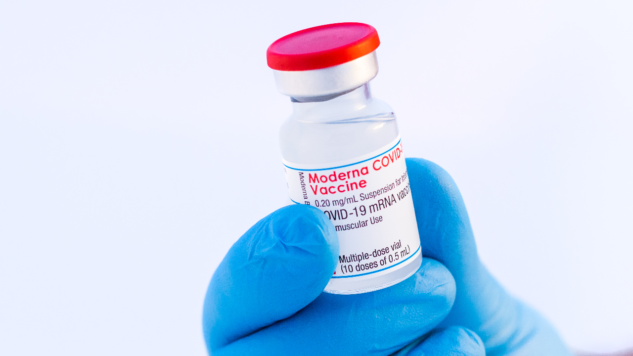 องค์การเภสัชกรรม แจงราคานำเข้า "โมเดอร์นา" เข็มละ 584 บาท ไม่เป็นจริง