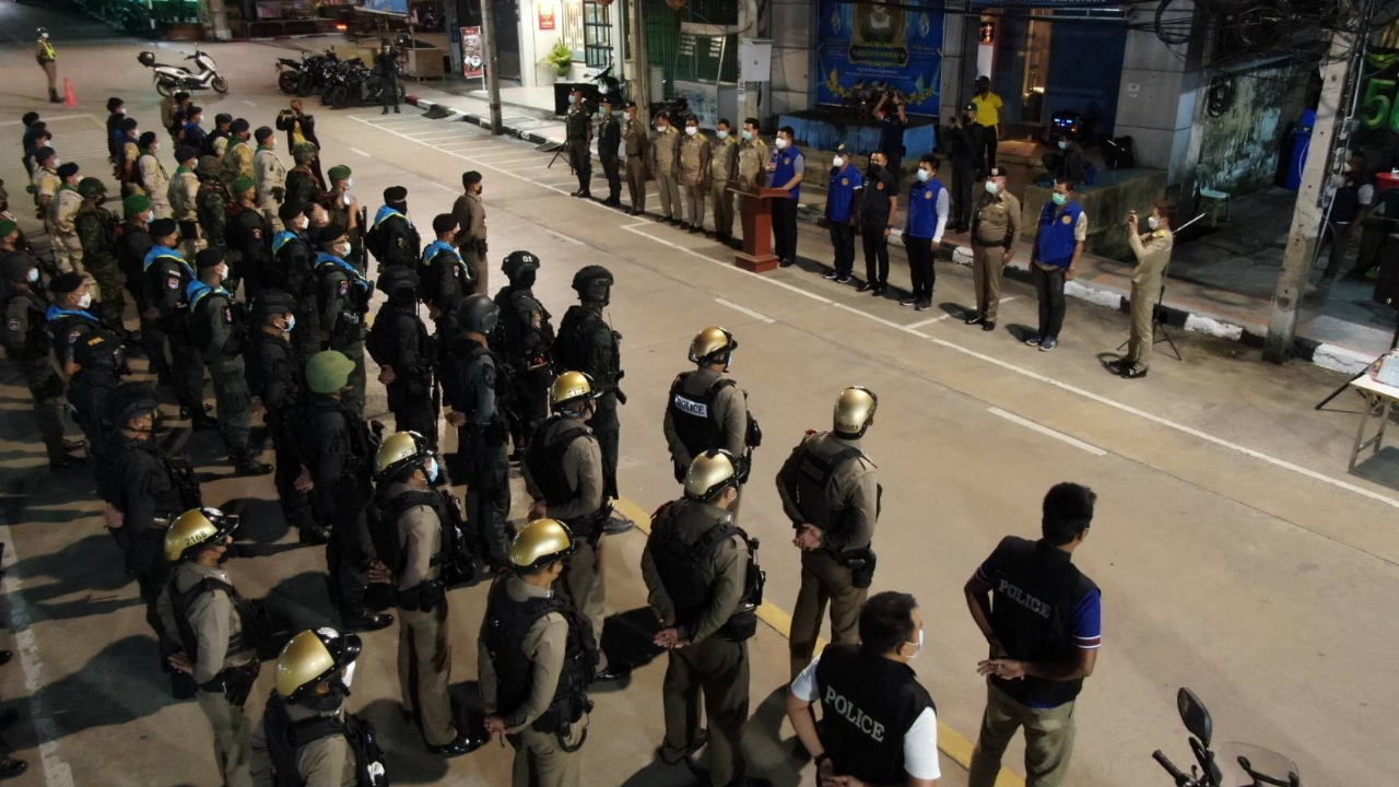 "ยะลา" เข้มโควิด "เบตง" ขานรับ ตั้งด่านเคอร์ฟิว-ป้องแพร่ระบาด