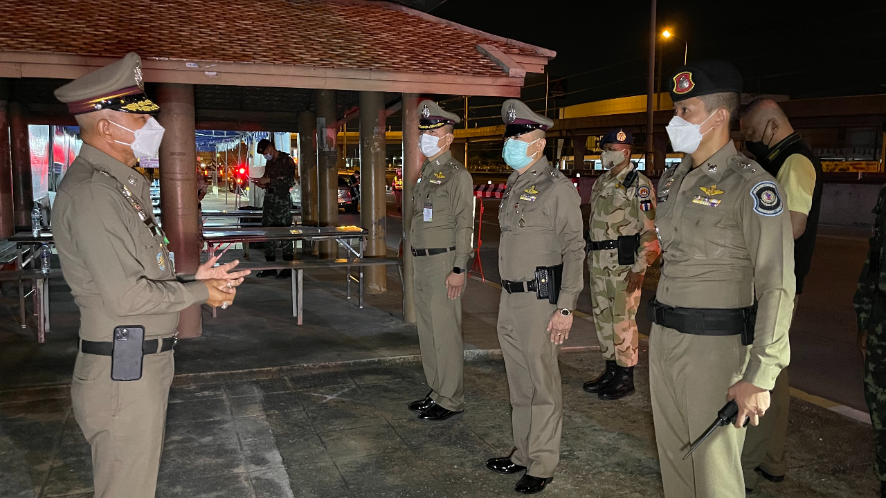 ปทุมฯ เข้มเคอร์ฟิว ผบช.ภ.1 ขอ ปชช.อยู่บ้าน-ย้ำปฏิบัติตามประกาศ รบ.