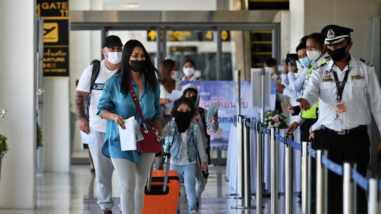 สื่อสิงคโปร์ ชี้ไทยเปิดภูเก็ต หาทางรอดอุตสาหกรรมท่องเที่ยว 