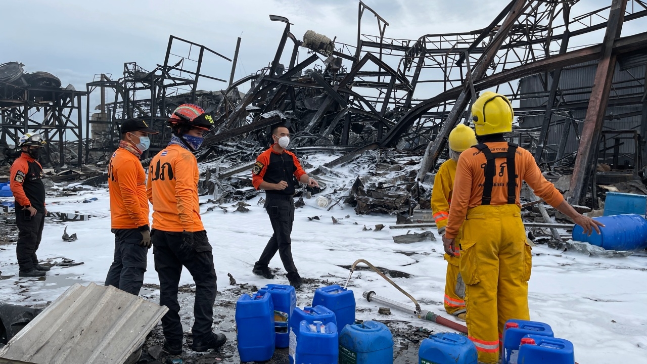 กรมควบคุมโรค หวั่นอันตรายจากสารเคมี หากสูดดมเข้าไป อาจเกิดการระคายเคือง