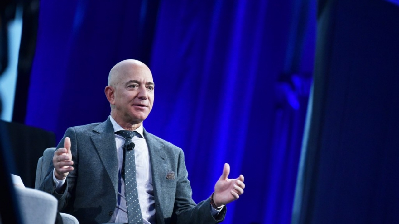 Jeff Bezos ก้าวลงจากเก้าอี้ซีอีโอ Amazon แล้ว