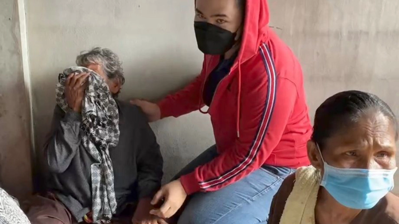 หนุ่มป่วยจิตโดนเตือนให้ใส่แมสก์ของขึ้น กระทืบพ่อเลี้ยงดับคามุ้ง