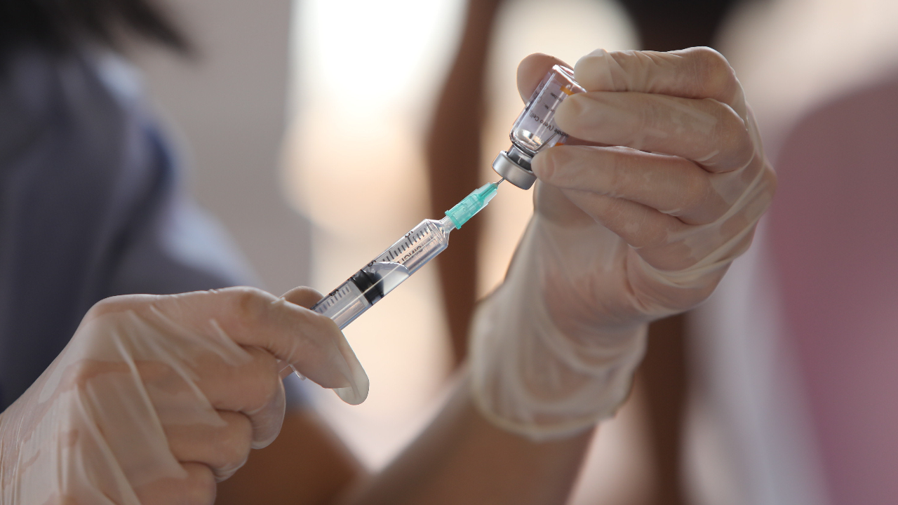 อัปเดต 130 วัน ฉีดวัคซีนโควิด 11.6 ล้านโดส สธ.ยันซิโนแวคมีประสิทธิผลดี