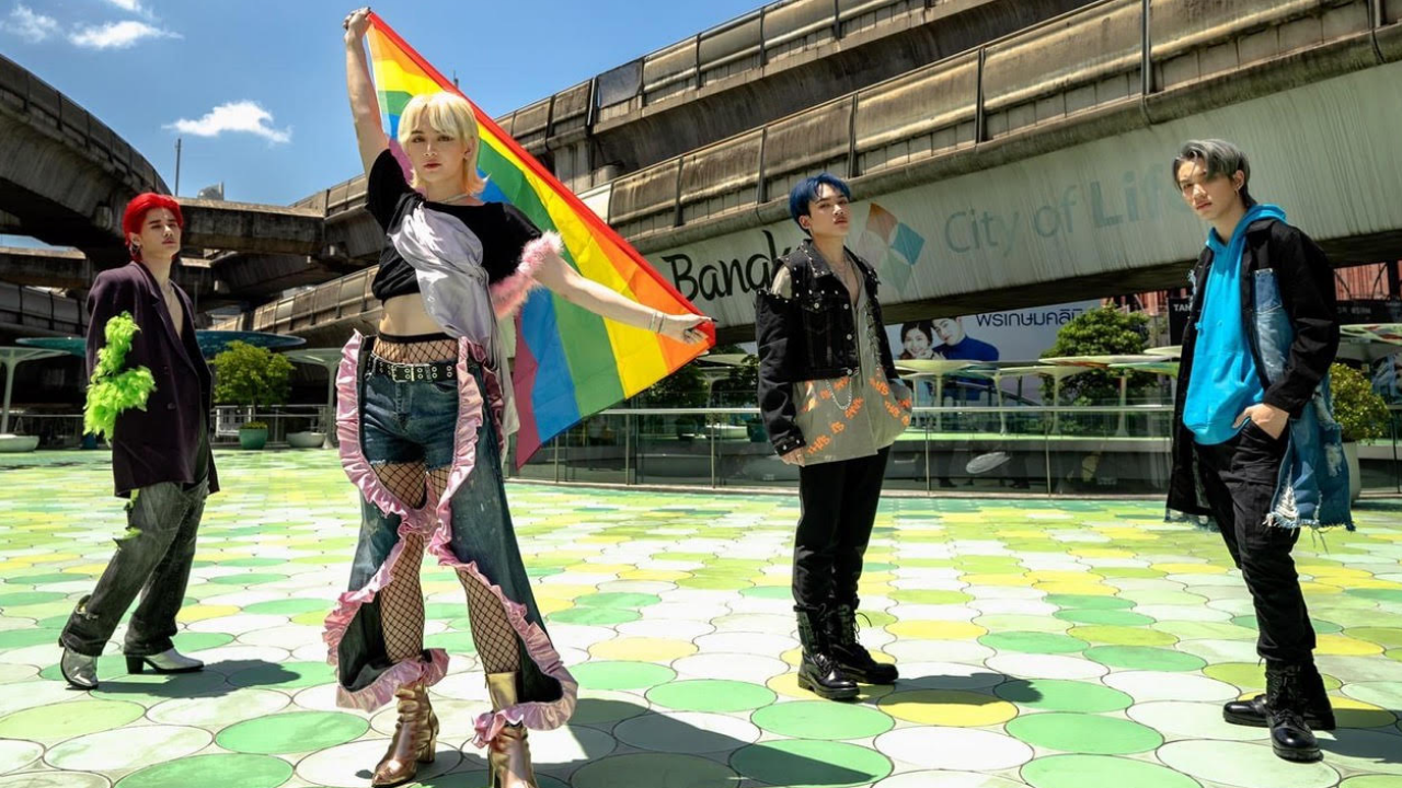 “4 MIX” ประกาศตัวสุดเฟียร์ส สนับสนุน LGBTQ สากล