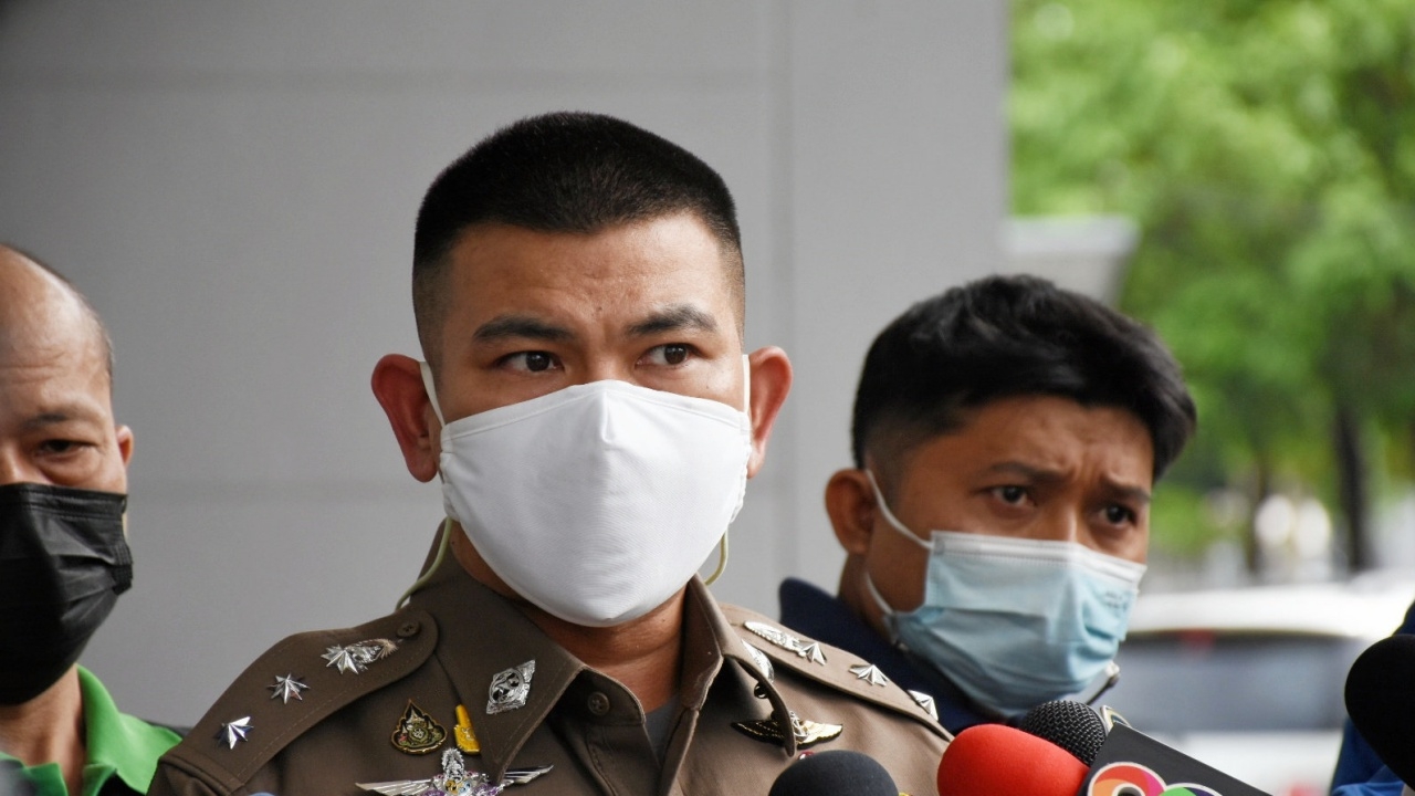 ตร.ยังไม่แจ้งข้อหาสาวป่วยจิตเวช แทงแพทย์หญิงจุฬาฯ หมออาการปลอดภัยแล้ว