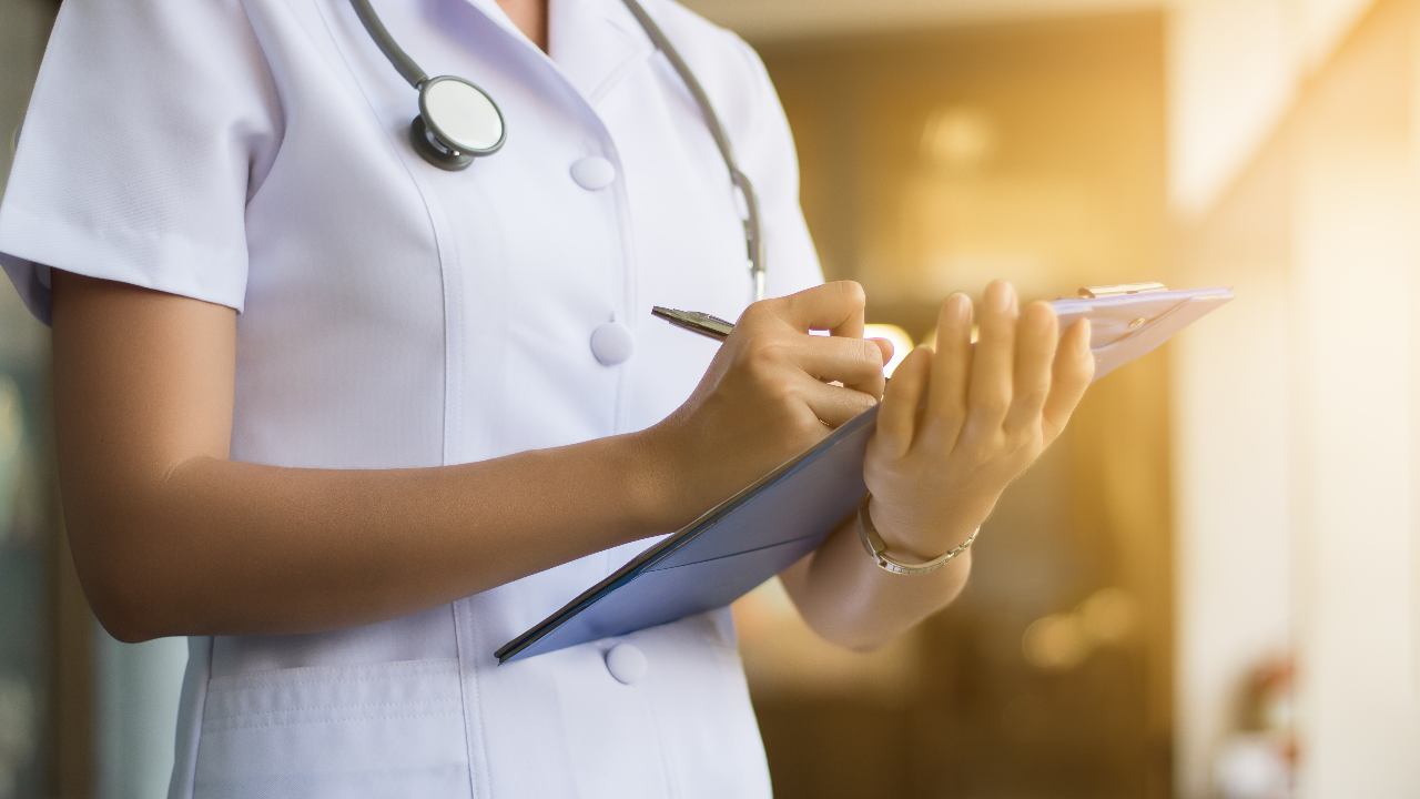 พี่สาวโพสต์อาลัย พยาบาลติดโควิด-19 เสียชีวิต แม้รับซิโนแวคครบ 2 โดส