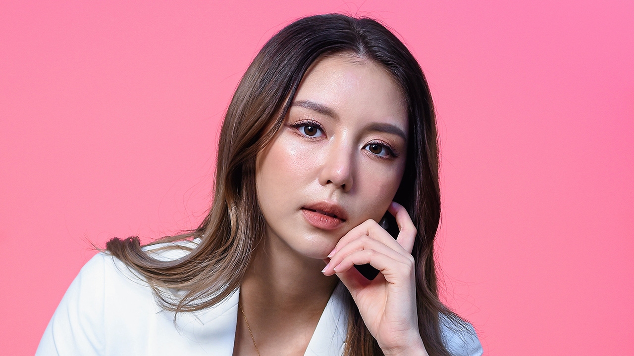 เซ็กซี่เบาๆ "มิว ลักษณ์นารา" สลัดภาพเงือกน้อยกับลุคที่โตขึ้น