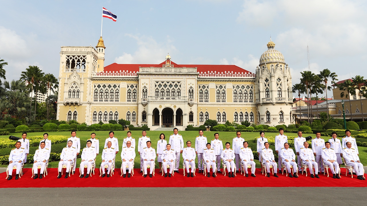 ครม.รับลูกต่อเนื่องไม่รับเงินเดือน ตาม “พล.อ.ประยุทธ์” ช่วยแก้โควิด-19