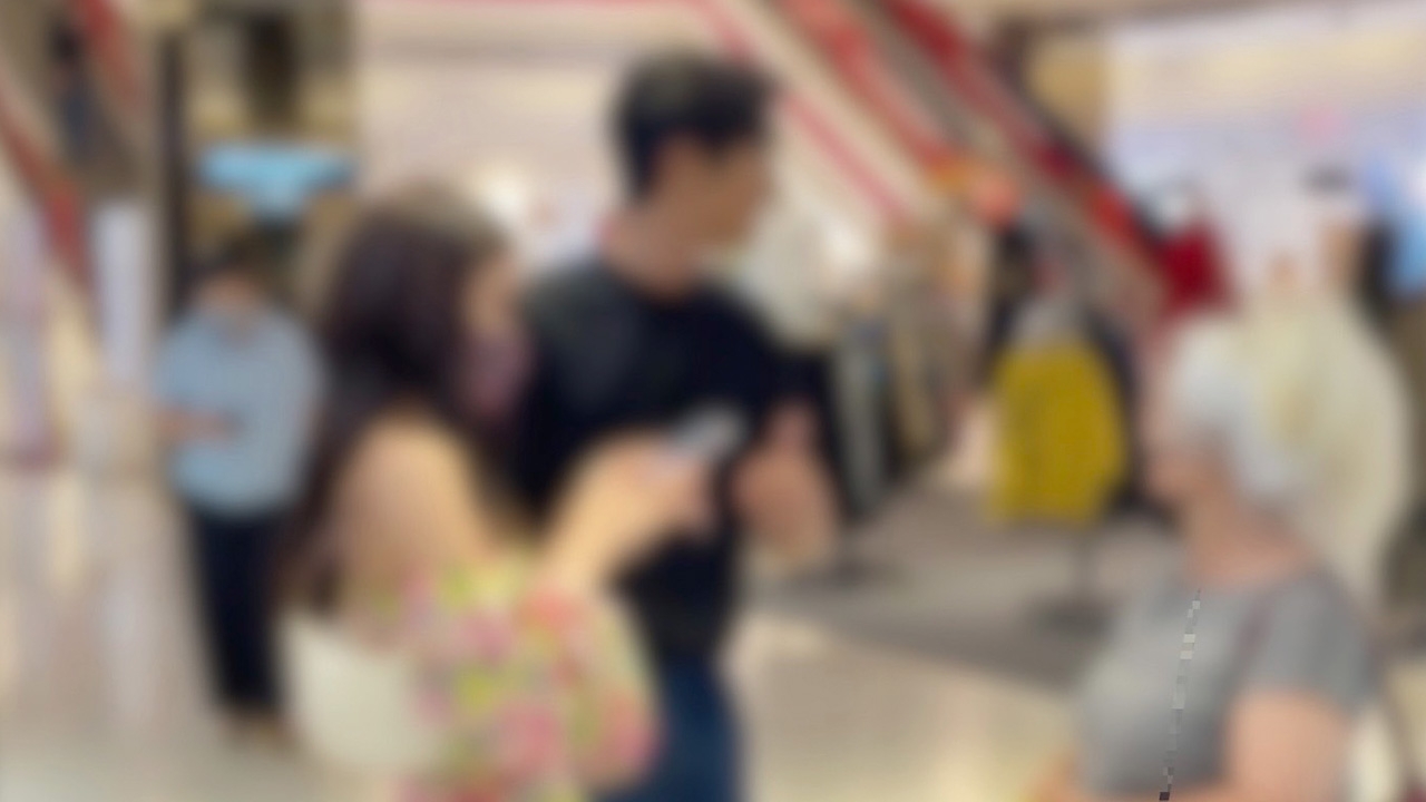 ปาหลักฐานเด็ด หลุดนางเอก "แม่น้องบอง" ควงพระเอก "น้องน้อย" สวีตกลางห้างดัง