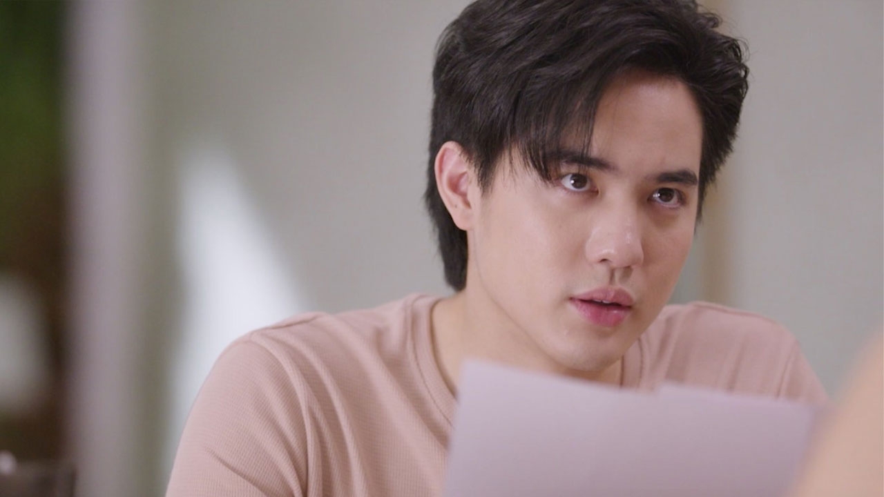 โก้ โดนทักดวงตก เข้าทาง กิ๊ฟ ยิ่งได้ใกล้ชิด ใน CLUB FRIDAY THE SERIES : ดวงสมพงษ์