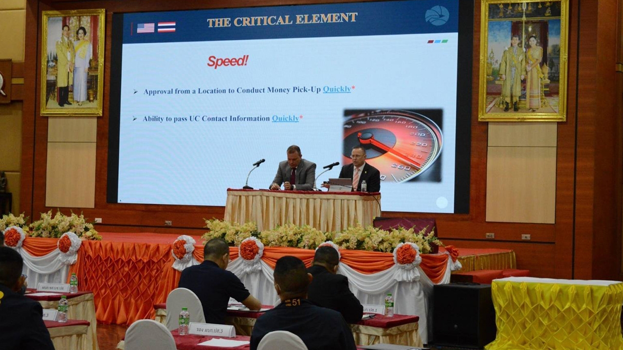 ตร.ปส. เสริมเขี้ยวเล็บ เชิญหน่วย DEA สหรัฐฯ สอนยุทธวิธีปราบยาเสพติด