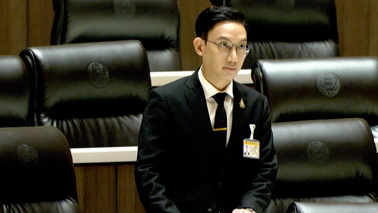 "ลูกชวน" โชว์พูดครั้งแรก สภา แจ้งส.ส.ลาออกอีก 7 องค์ประชุมครบเหลือ 210 คน