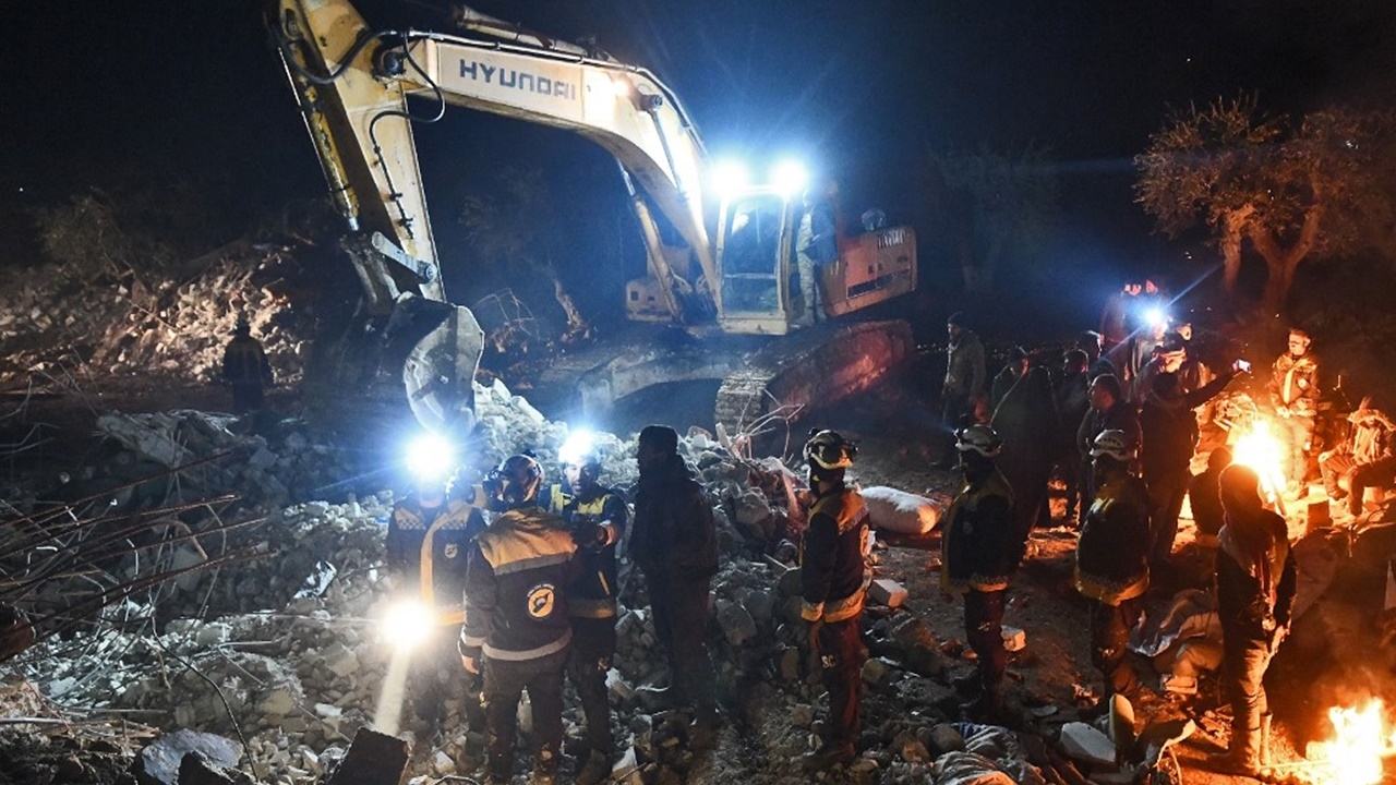 เหยื่อแผ่นดินไหวตุรกีพุ่ง 2.2 หมื่นศพ-พบผู้รอดชีวิตต่อเนื่องแม้ผ่าน 4 วัน