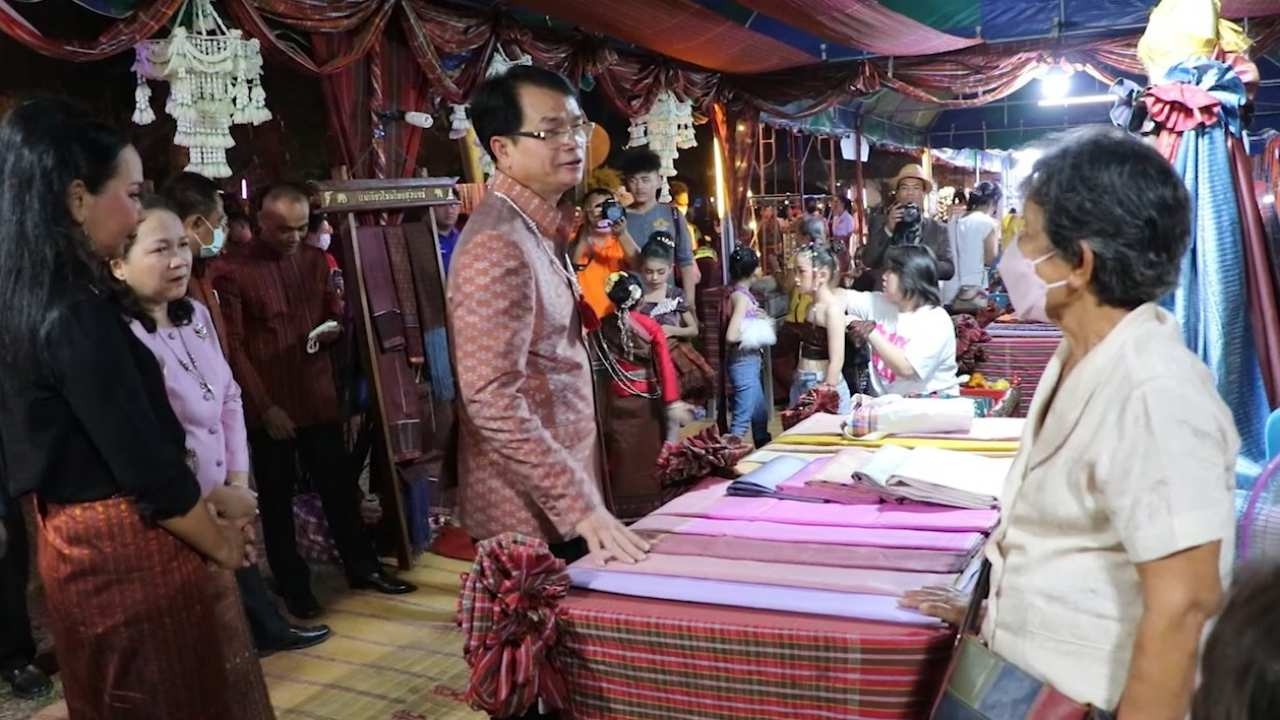 เริ่มแล้ว เทศกาลนุ่งผ้าไหม ใส่ประเกือม เรือมกันตรึม ปี 66 จ.สุรินทร์