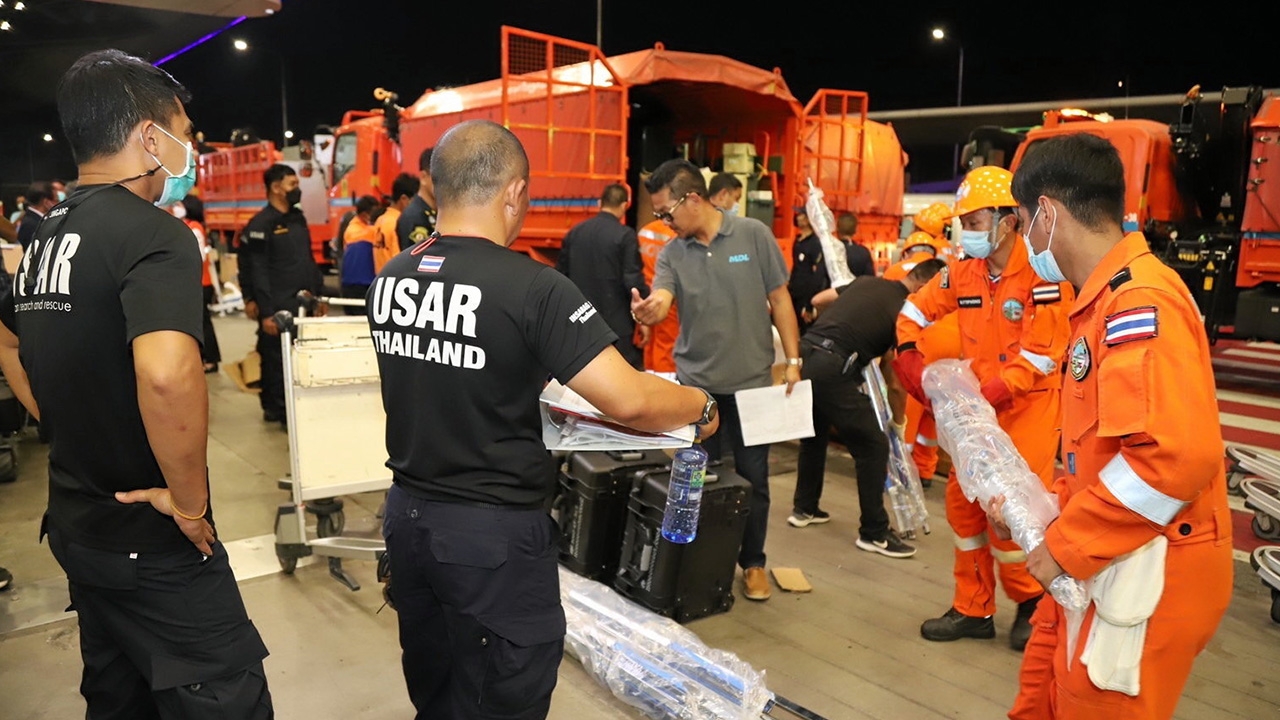 บินไปช่วย (คลิป)