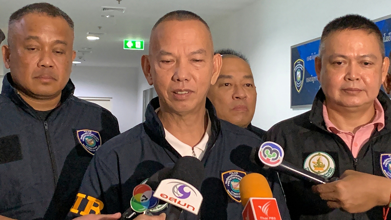 รองผบช.สอท. บินสอบ "ดิว อริสรา" เอง ตรวจละเอียดทรัพย์ที่อายัดมีเอี่ยวโยงเว็บมาเก๊า 888