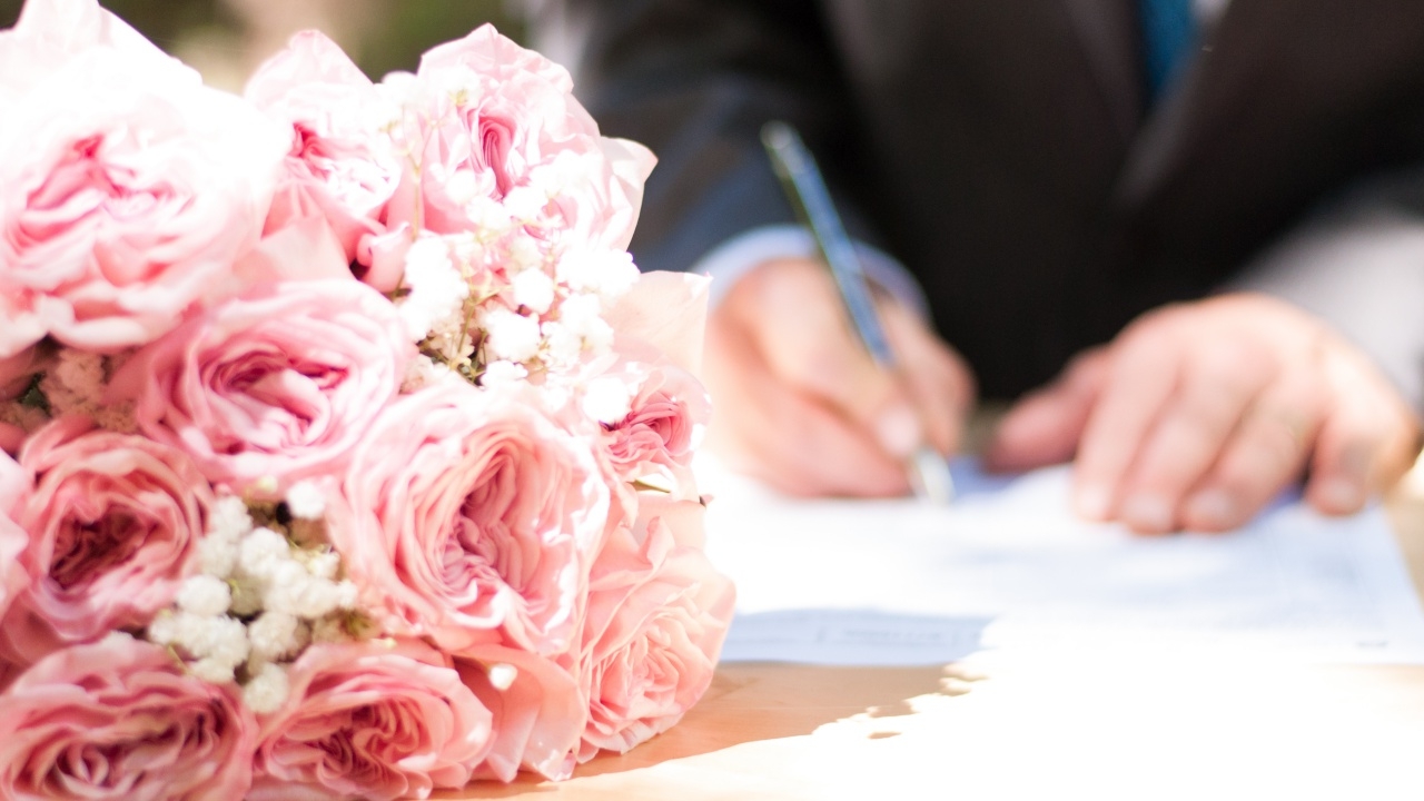 "วาเลนไทน์" 14 ก.พ. จับมือคนรักไปจดทะเบียนที่ไหนดี