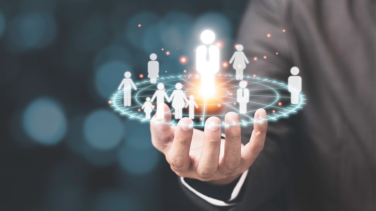 คืนสู่ระบบพ่อขุนอุปถัมภ์?