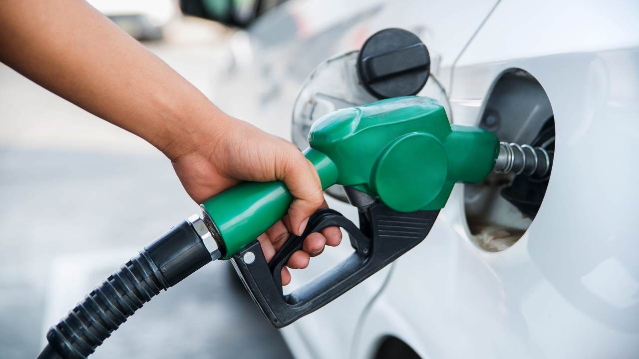 เย็นนี้รีบแวะเติม ประกาศปรับขึ้น "ราคาน้ำมัน" แก๊สโซฮอล์ทุกชนิด